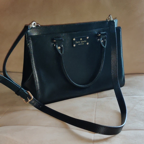 kate spade Handbags - Kate Spade crossbody bag